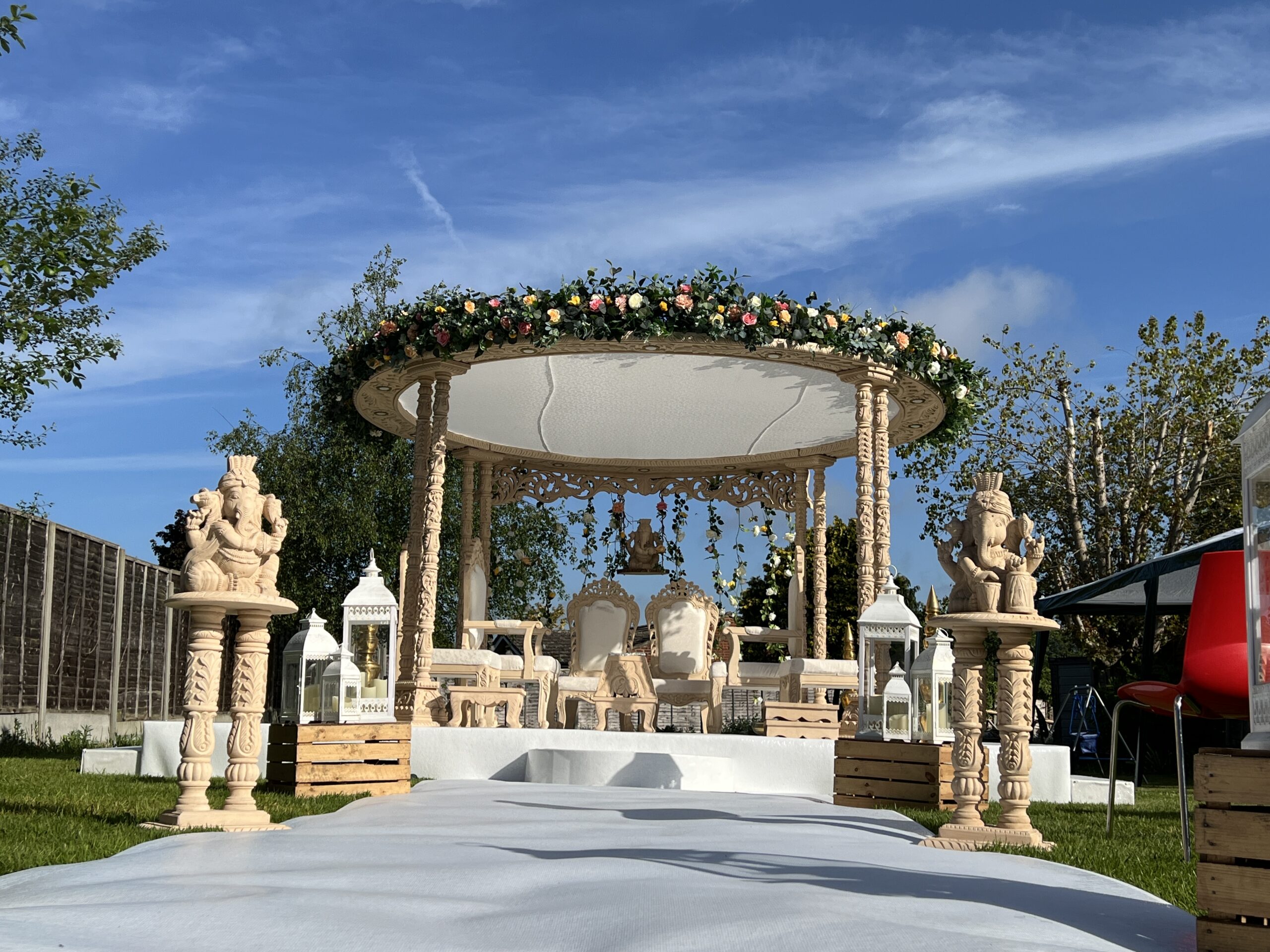 Garden - Home decor_London_Uk_Sai_Mandap (9)- Sai Mandaps
