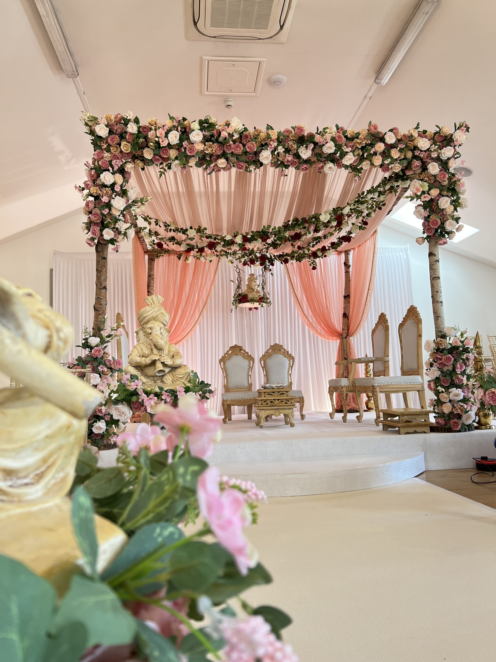 Rustic mandap - Warton hall Oxford
