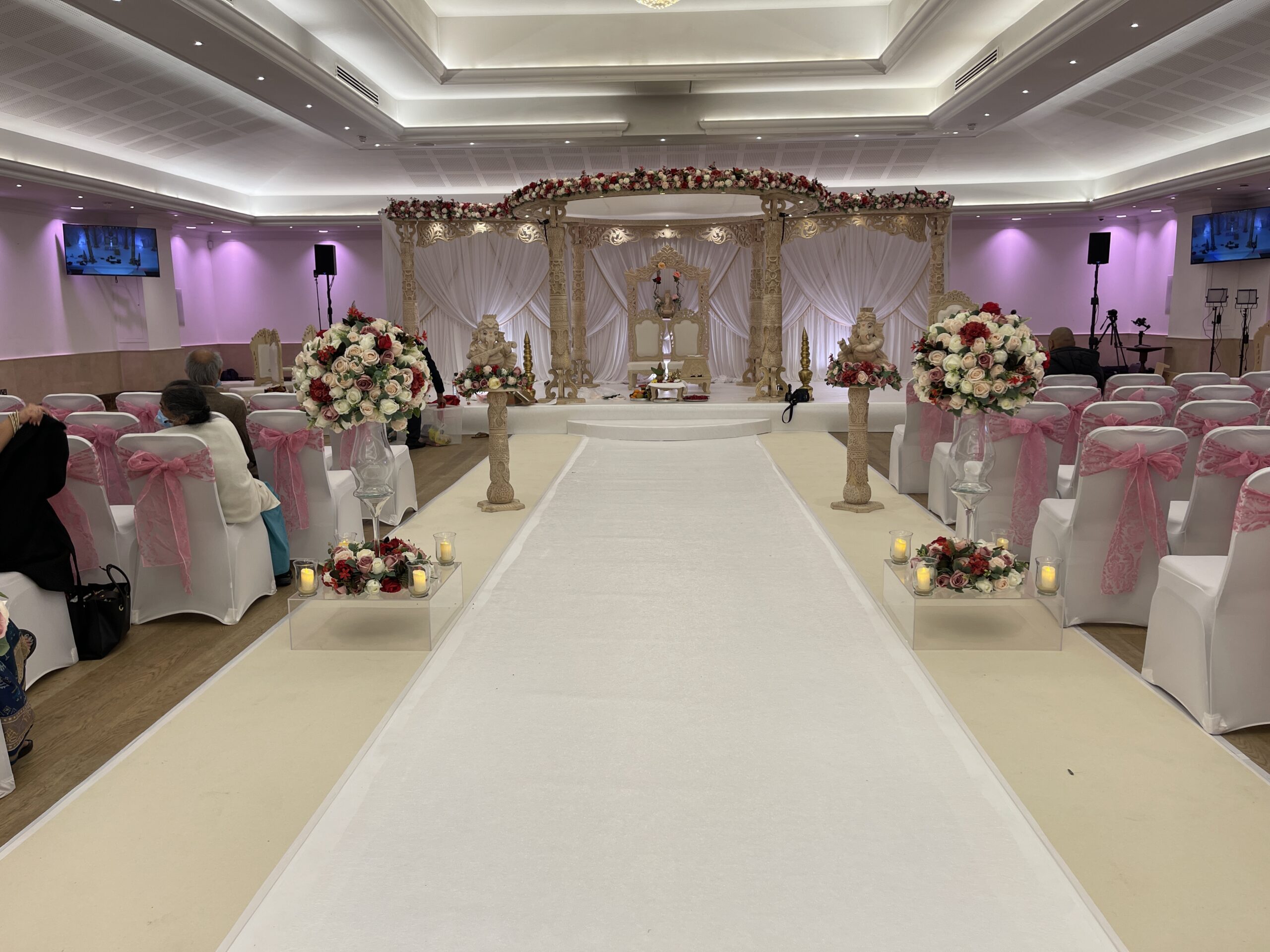 Oshwal Center Yogini Mandap London UK Sai Mandap(1)