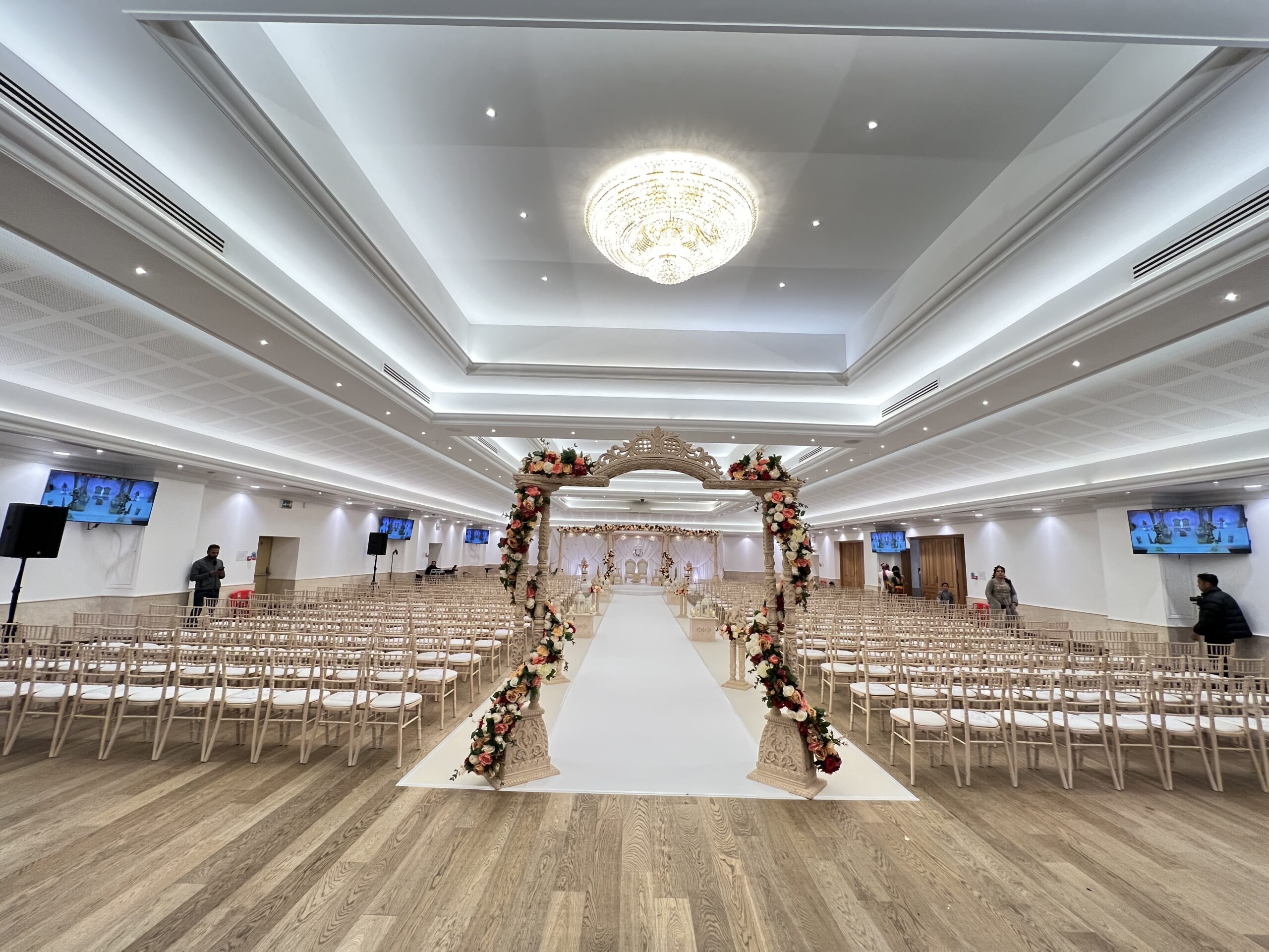 Oshwal Center_London_Uk_Sai_Mandap(4)- Sai Mandaps