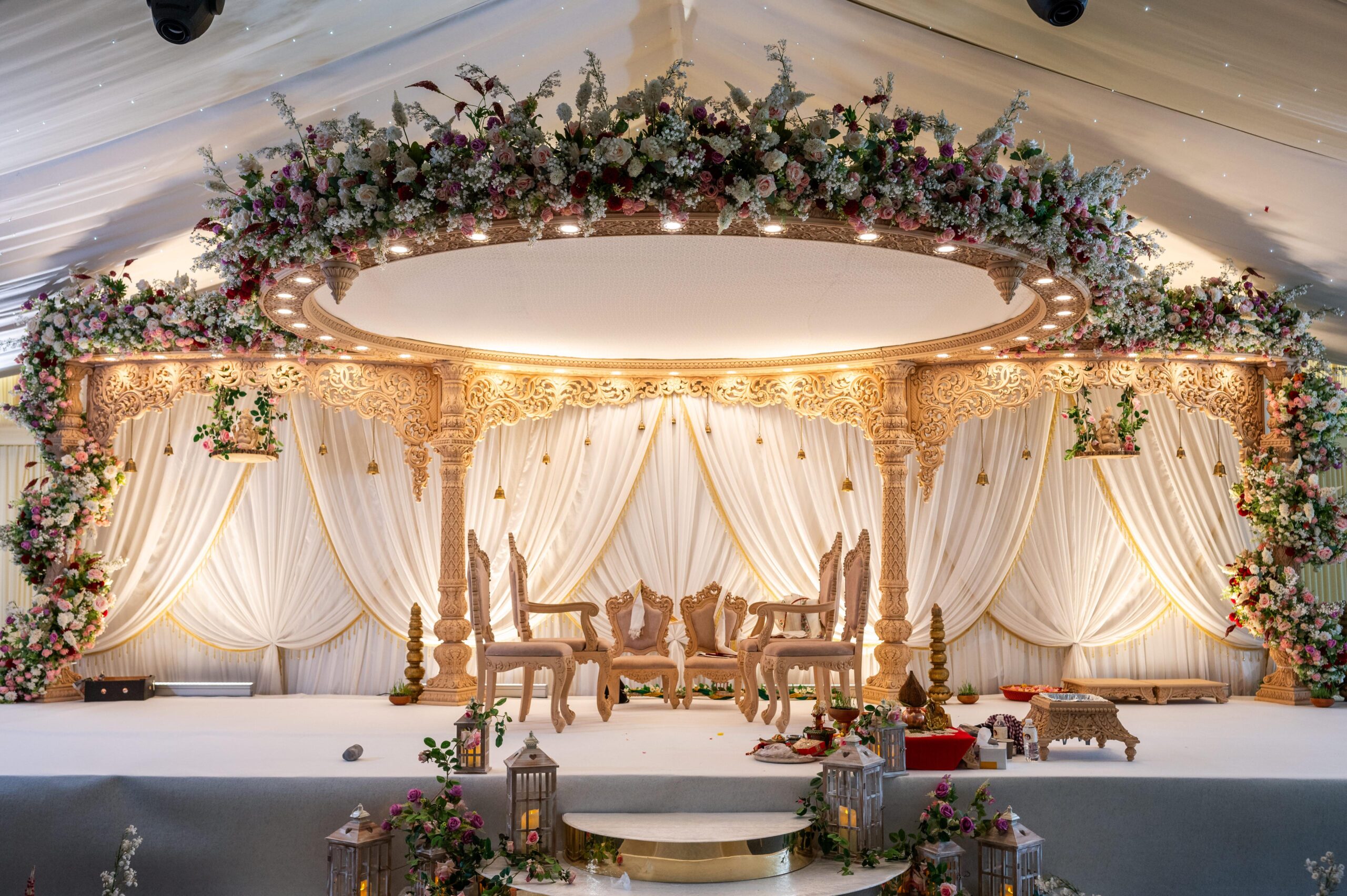 Floating mandap at Warbrook house -Sai mandaps