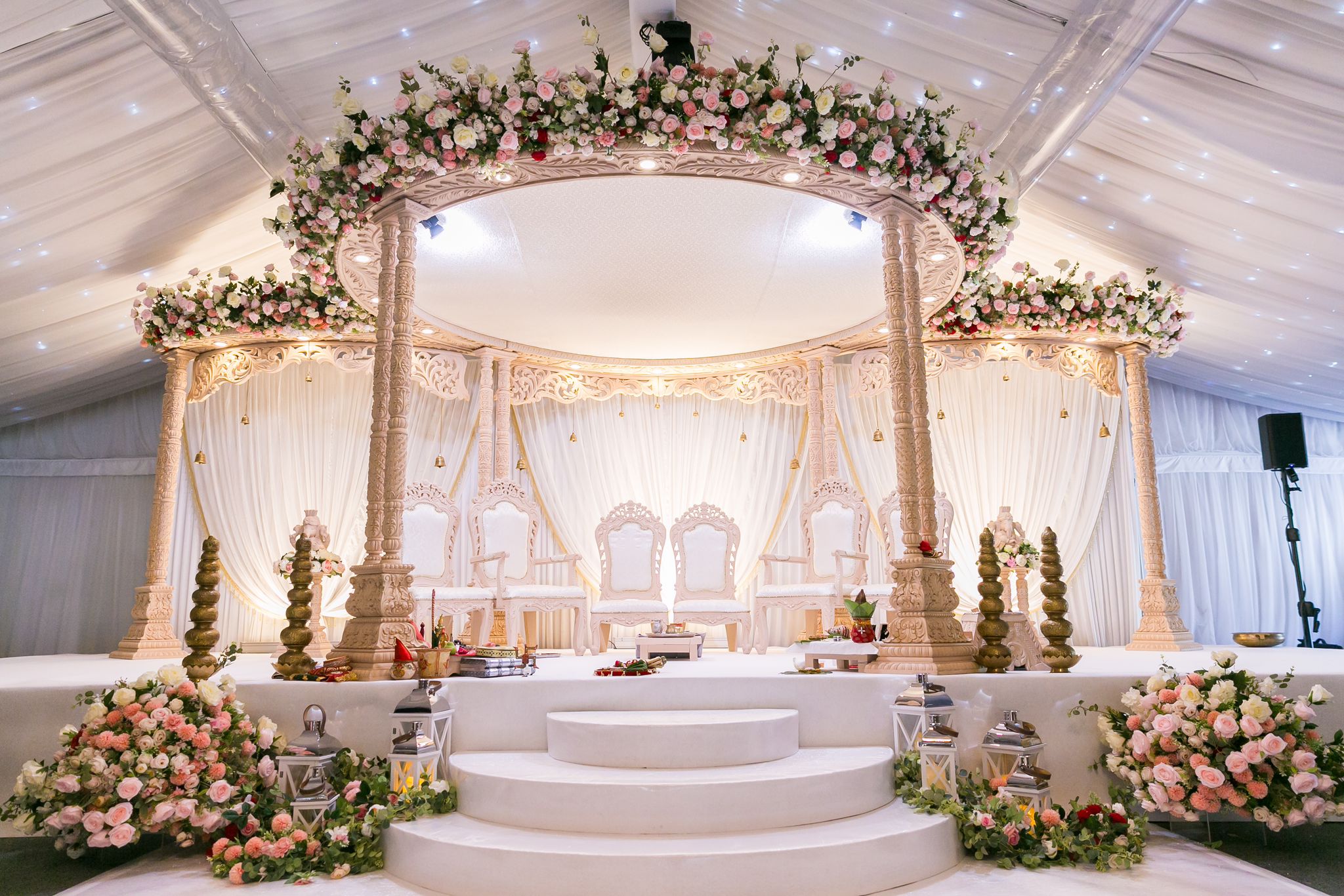 Disha mandap at stockley marquee- Sai Mandaps
