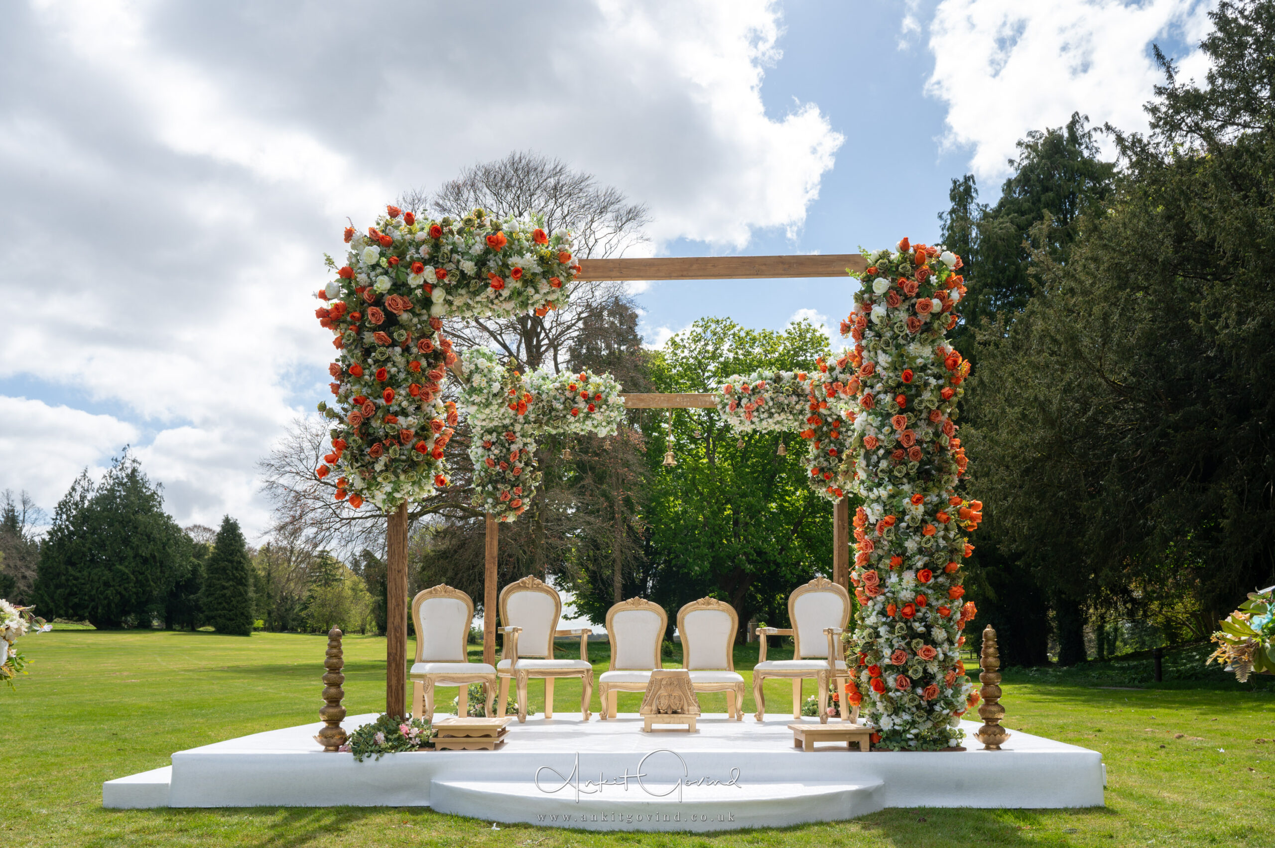 Ishita mandap Oakley hall hotel - Sai mandaps