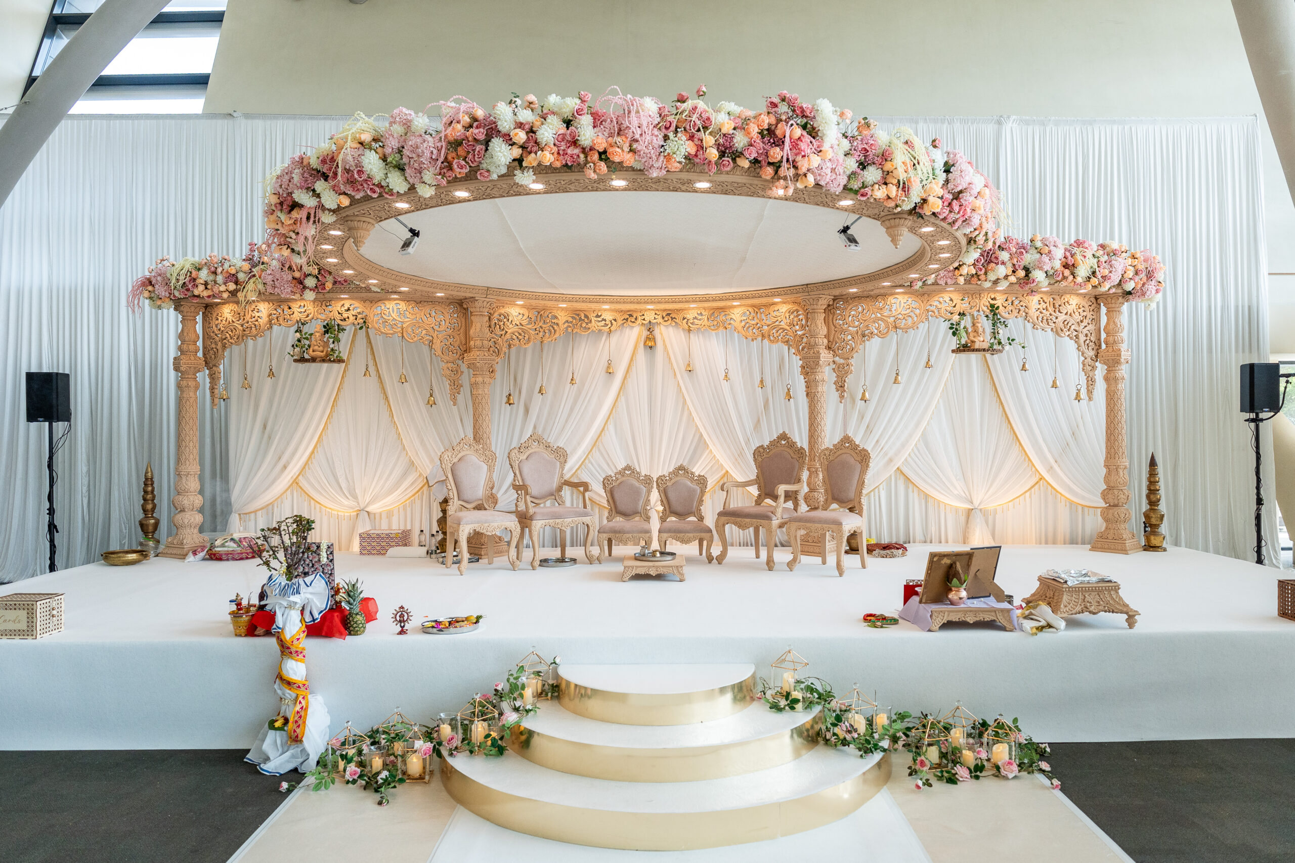 Radhika floating mandap at Sattavis - Sai mandaps