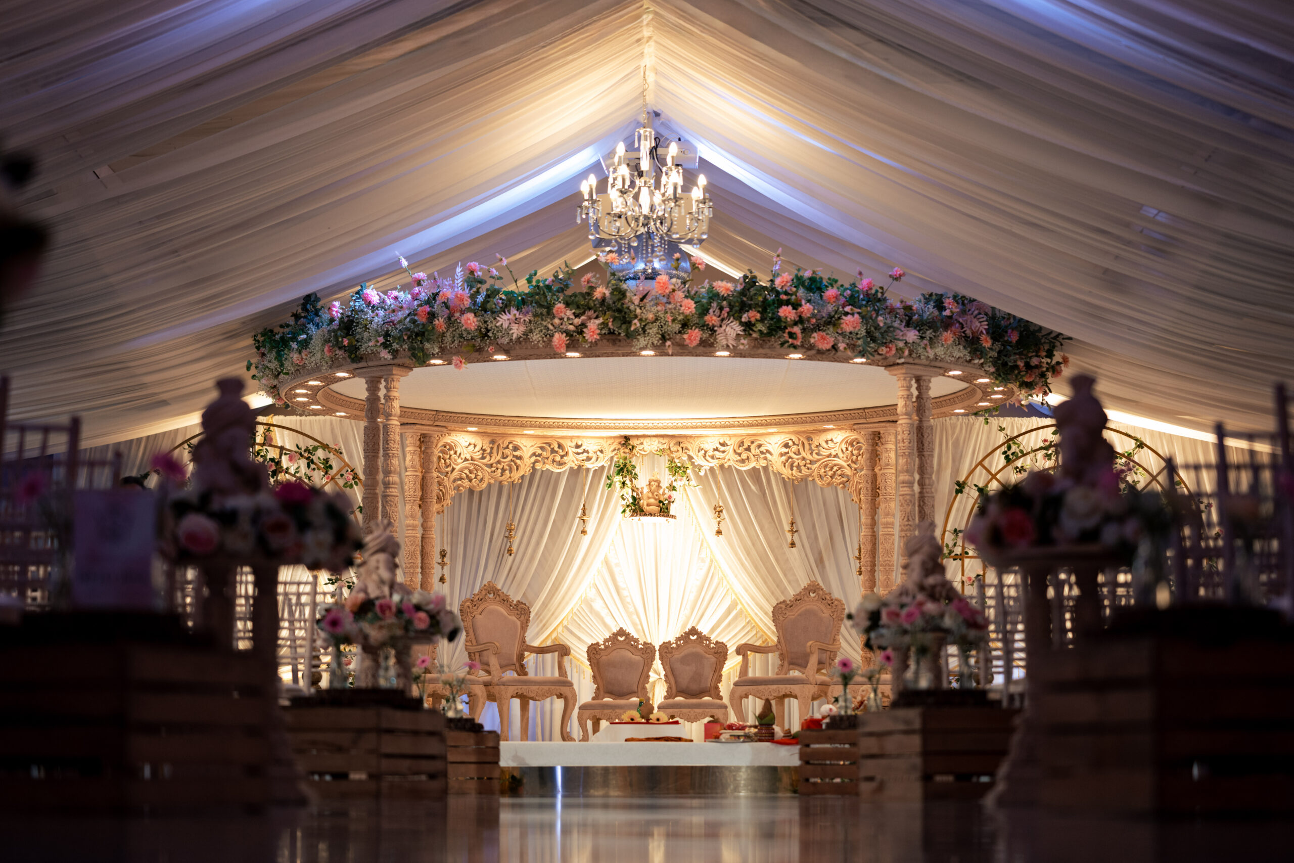 4 Pillar Disha mandap Oakley hall