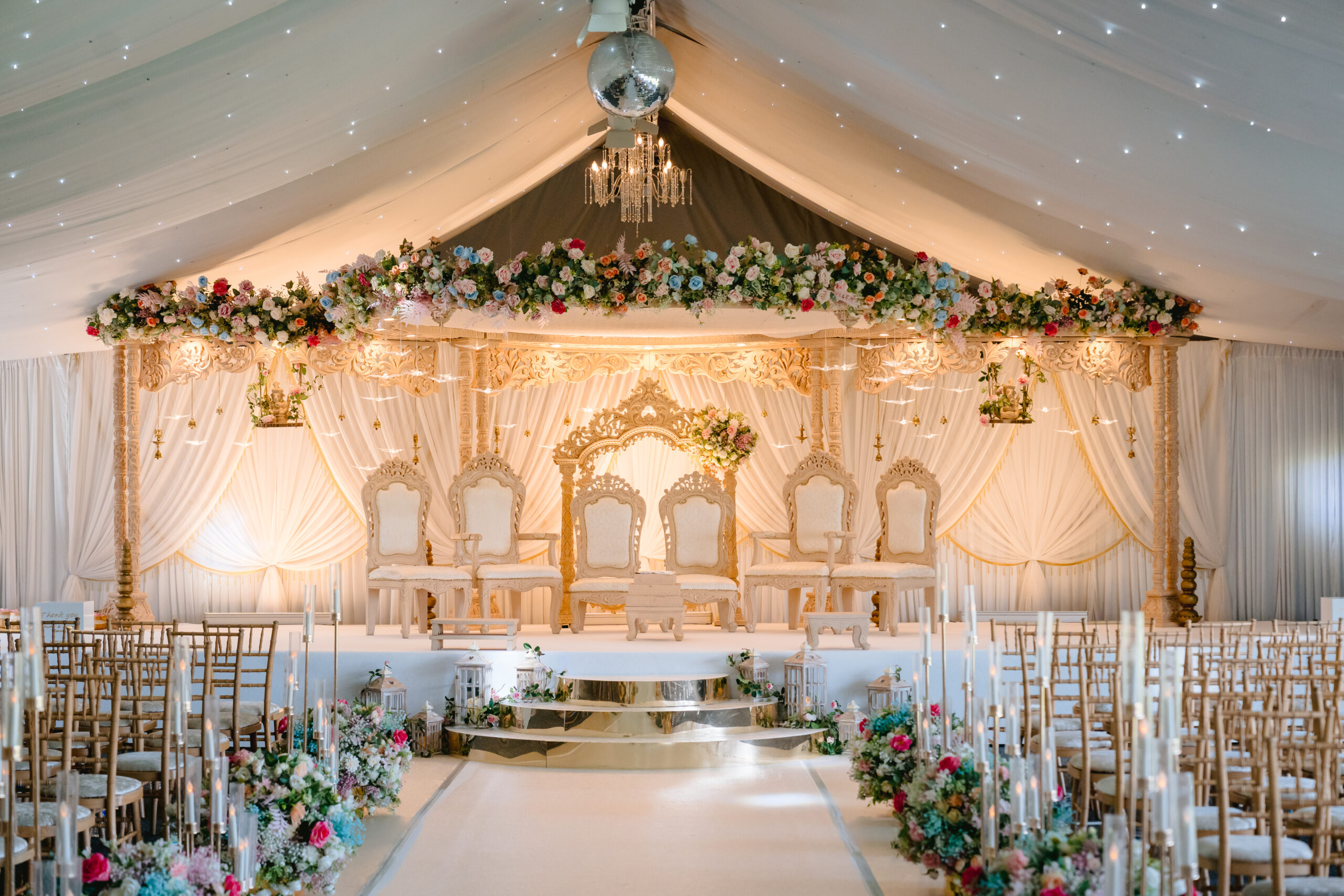 6 Pillar Disha floating mandap Luton hoo