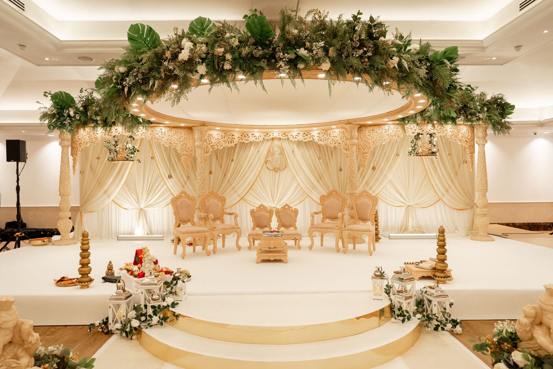 6 pillar Megha Floating mandap Oshwal centre