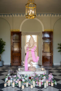 Foyer decor at Haylands house