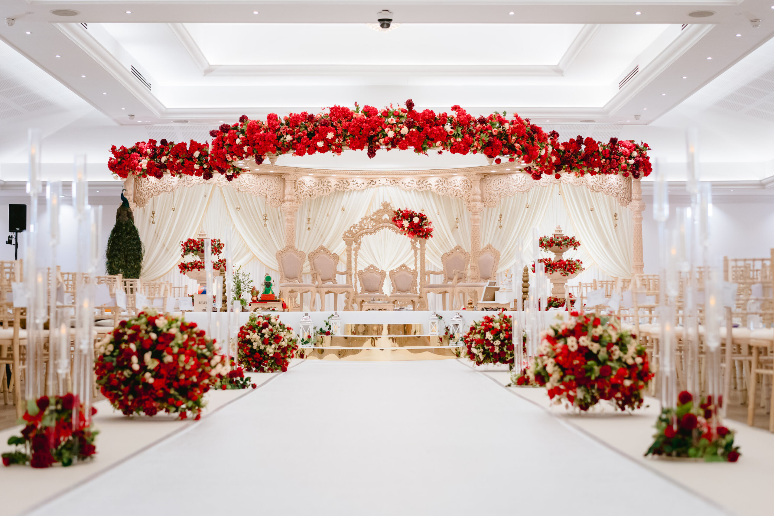 6 Pillar Radhika floating mandap at oshwal centre